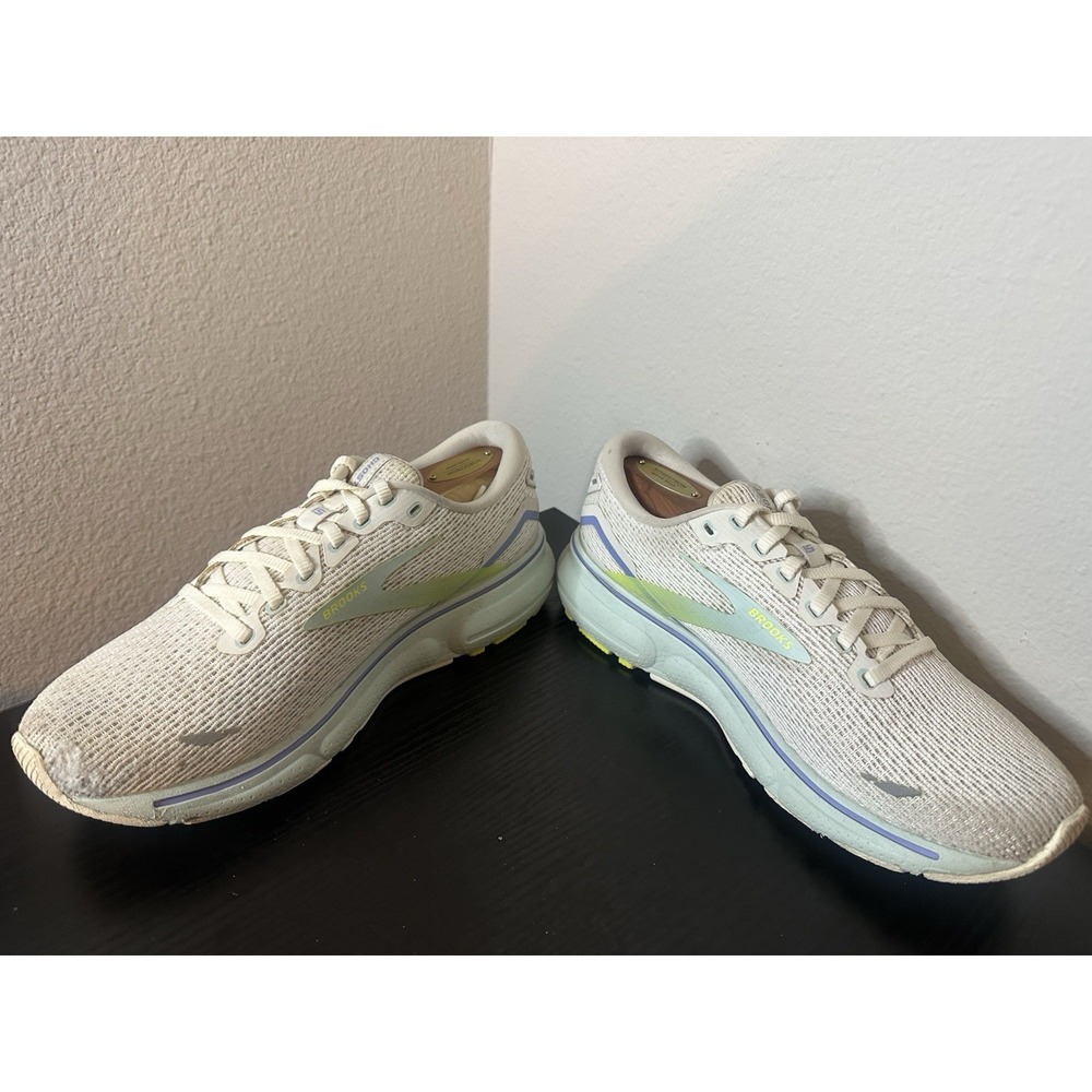 Brooks Ghost 15 Women's Running Shoes Size 8 B White Oyster Viola 1203801B130 - Picture 4 of 10